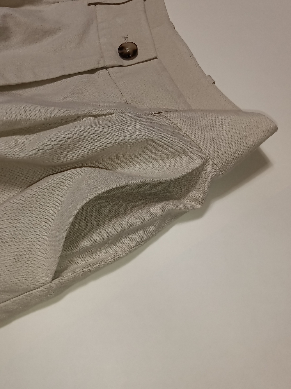 Alex Marie Tailored Linen Blend High-Waist Pleated Wide Leg Beige Shorts Size 4 - Picture 12 of 15